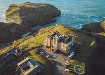 Fantastic Last-Minute Deals – Camelot Castle