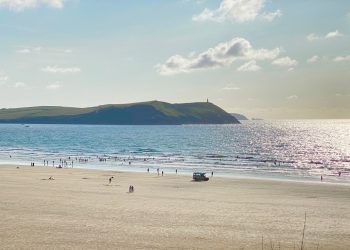 Best wishes for a pleasant day from all the family.